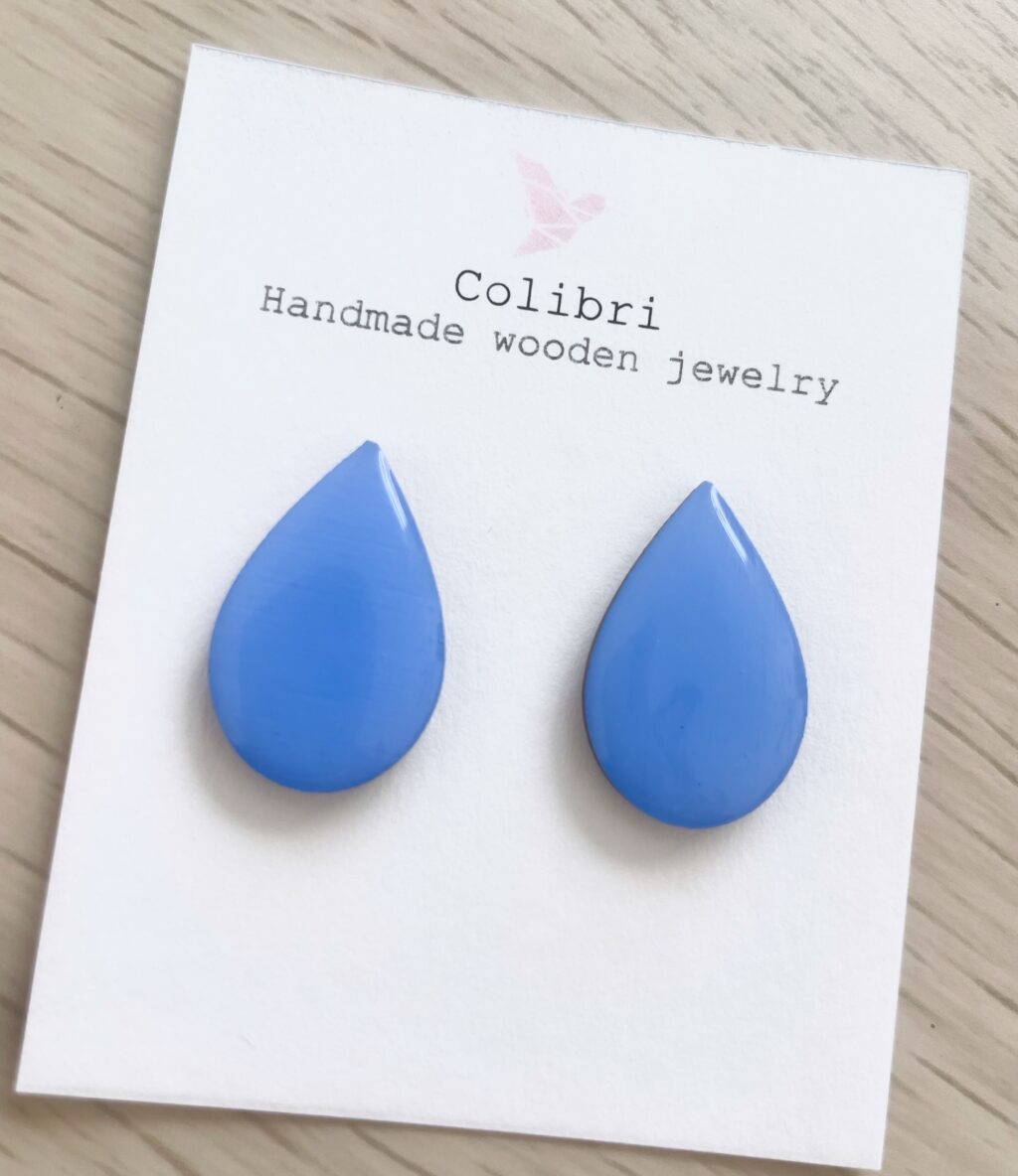Instagram post from colibri.jwls. This post is in position 5.