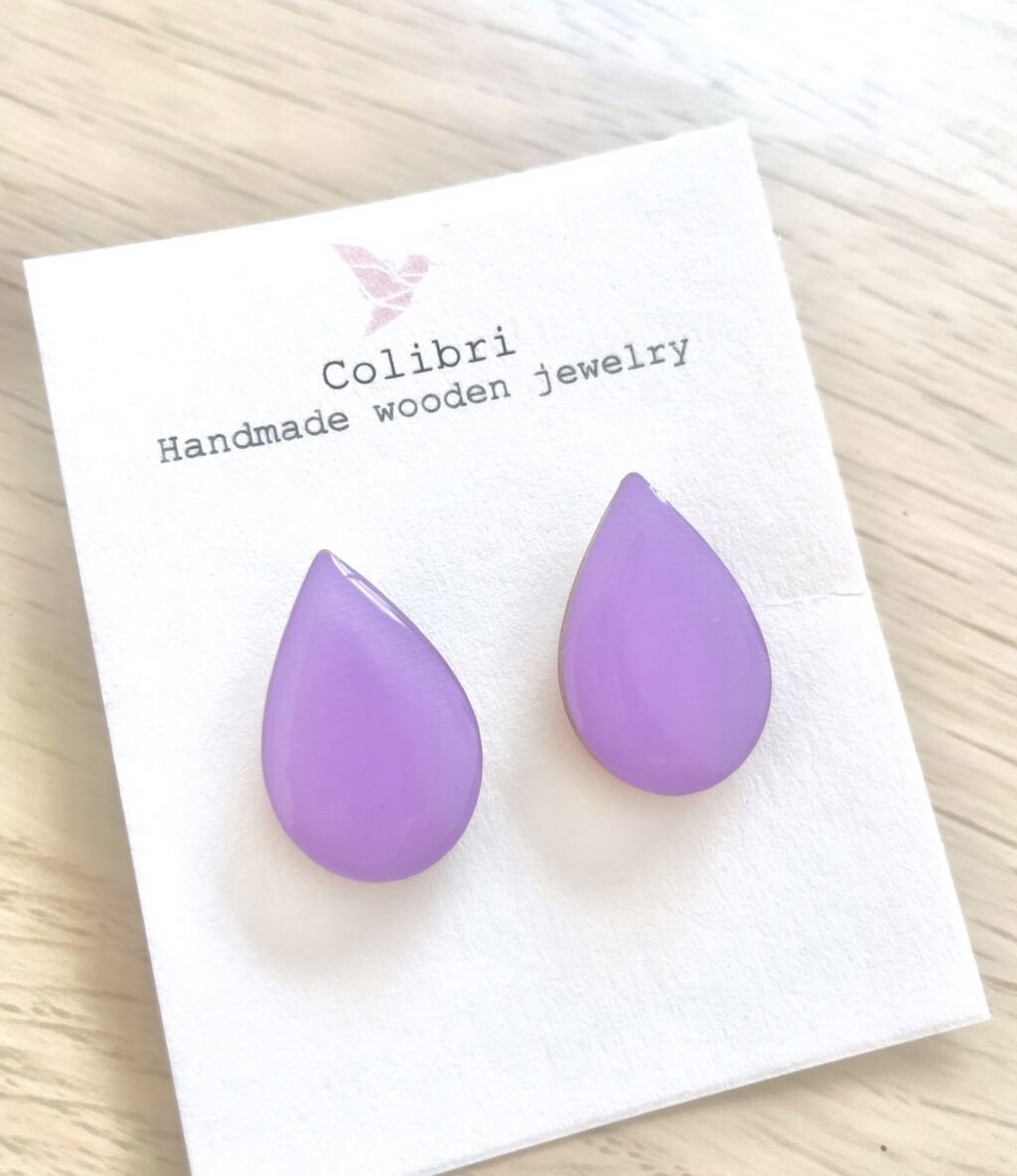 Instagram post from colibri.jwls. This post is in position 6.